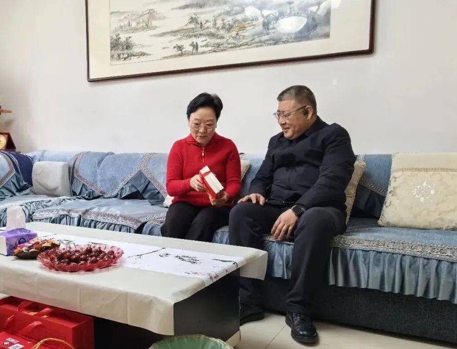 中国科协党组专题传达学习全国两会精神